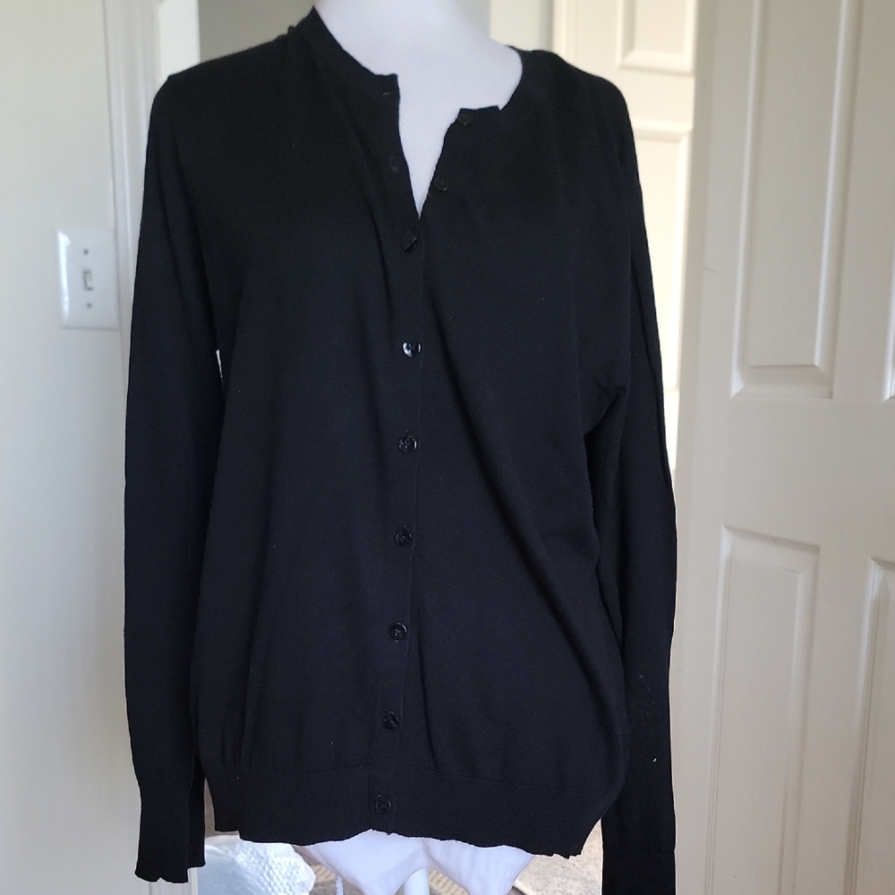 August Silk Classic Black Button-Front Women's Cardigan